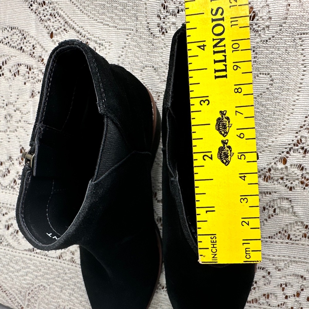 Vionic Hazal Black Suede Water Repellent Wedge Ankle Boots Womens 6.5 - Picture 4 of 11